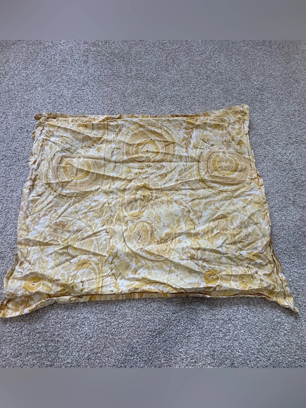 Pottery Barn Gold Patterned 2010 Queen Duvet Cover and two Standard Shams